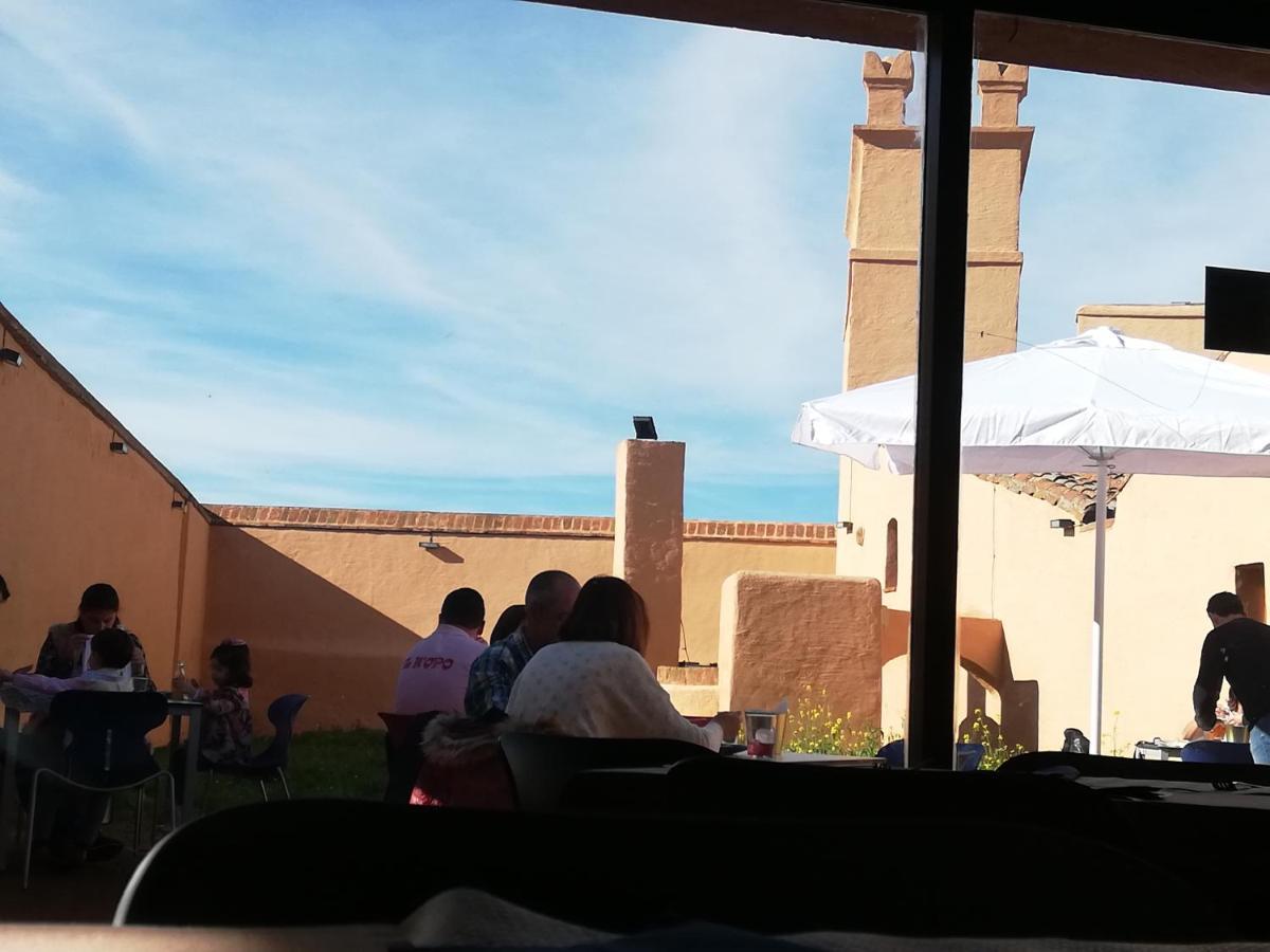 Albergue turístico La Almazara Villafranca de los Barros Exterior foto
