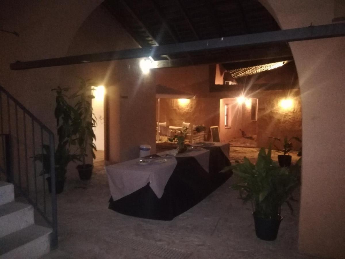 Albergue turístico La Almazara Villafranca de los Barros Exterior foto