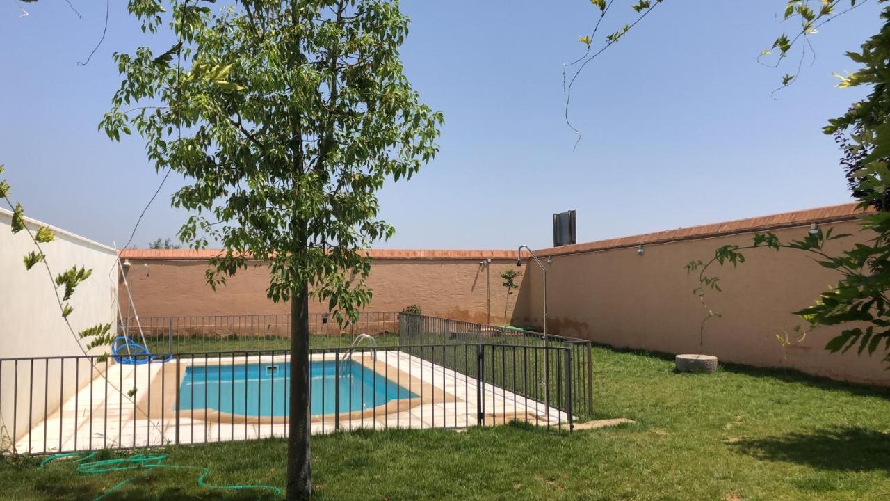 Albergue turístico La Almazara Villafranca de los Barros Exterior foto